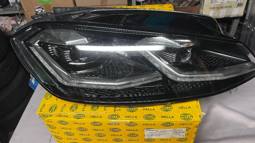 Phare avant droit VW Golf 7, Enlèvement ou Envoi, Utilisé, Volkswagen