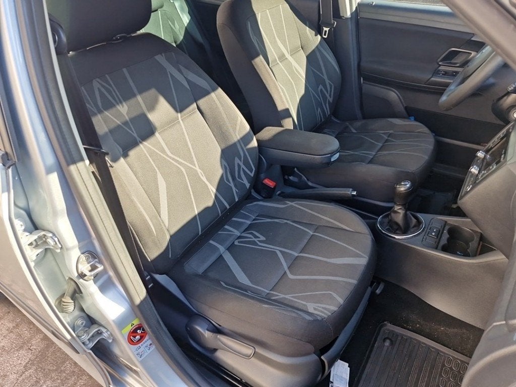 STOEL RECHTS VOOR Skoda Fabia II Combi (01-2007/12-2015), Gebruikt, Info@skoda-auto.de, Skoda, Max-Planck-Straße  3-5
64331  Weiterstadt, DE