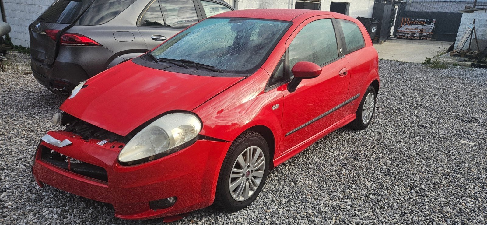 fiat punto 1.4 ess boite auto 104000kms, Autos, Rouge, Airbags, Achat, Noir