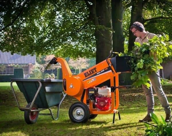Takken laten hakselen – snelle en nette service aan huis!, Ophalen, Nieuw