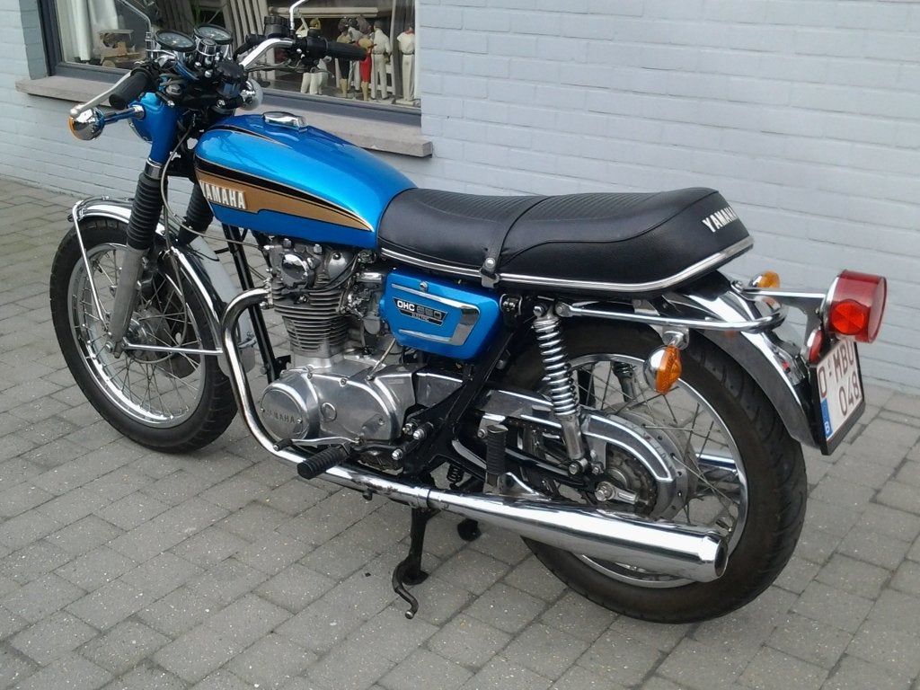 yamaha 1973, Plus de 35 kW, 2 cylindres, 650 cm³, Naked bike