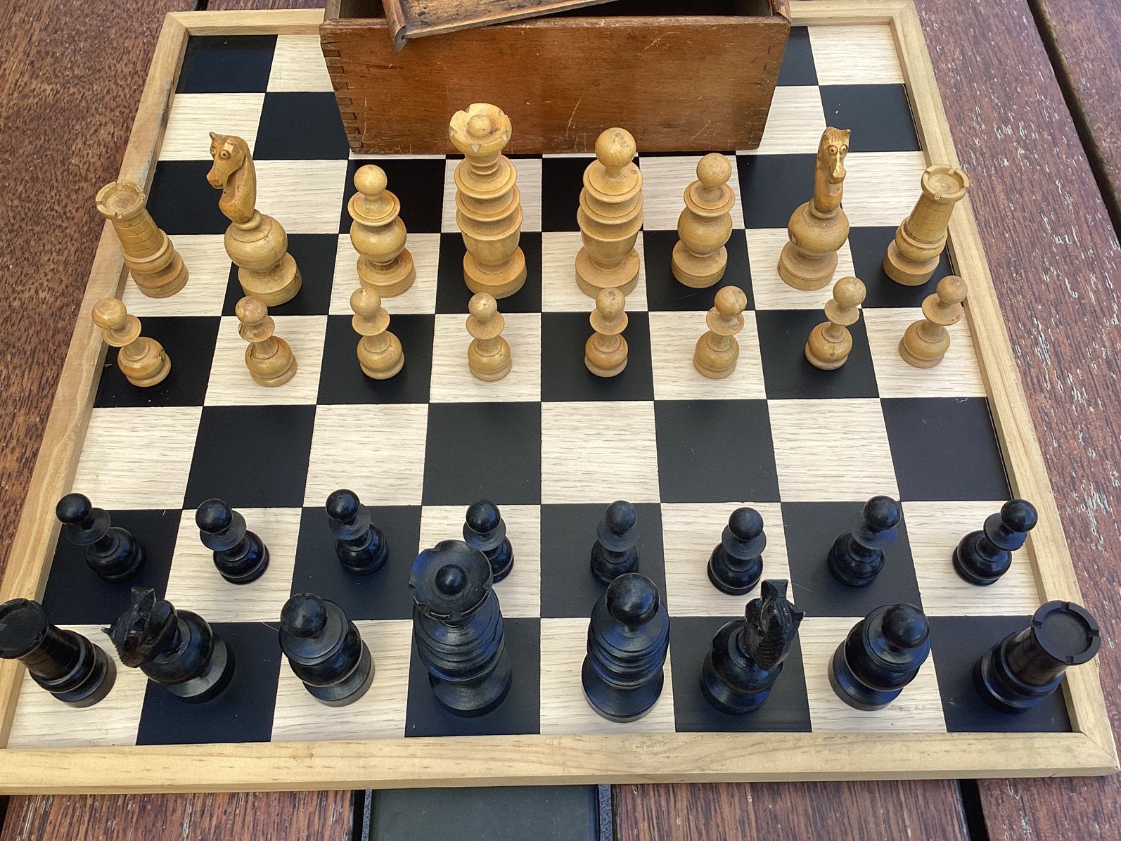 Oude houten schaakstukken, Hobby en Vrije tijd, Ophalen of Verzenden, Gebruikt