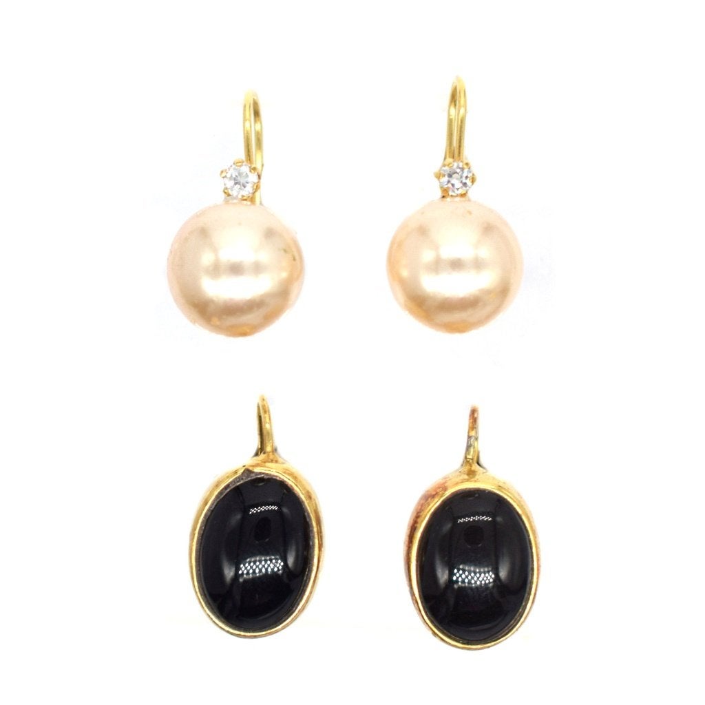 Vintage oorbellen – 2 paar – parel & zwarte cabochon, Ophalen