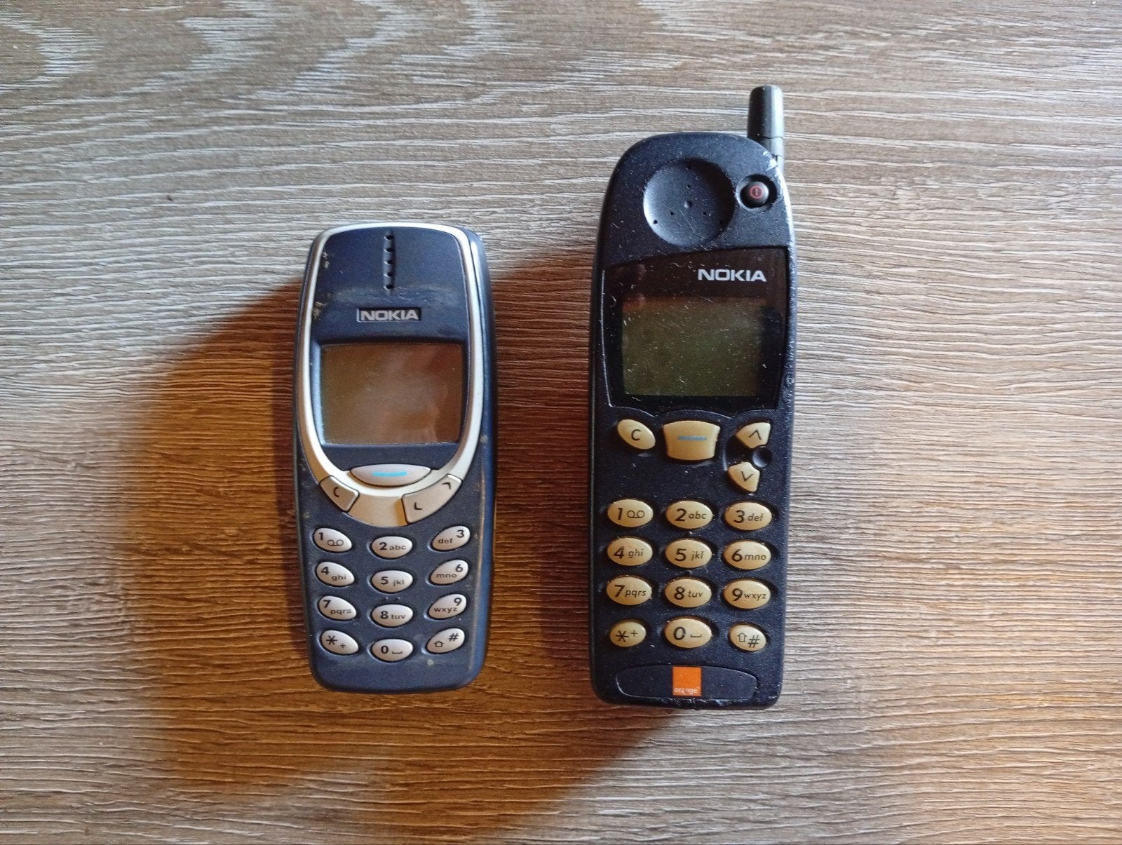 Nokia 3310 et Nokia 5110 — Duo GSM vintage — Rétro Collector, Enlèvement