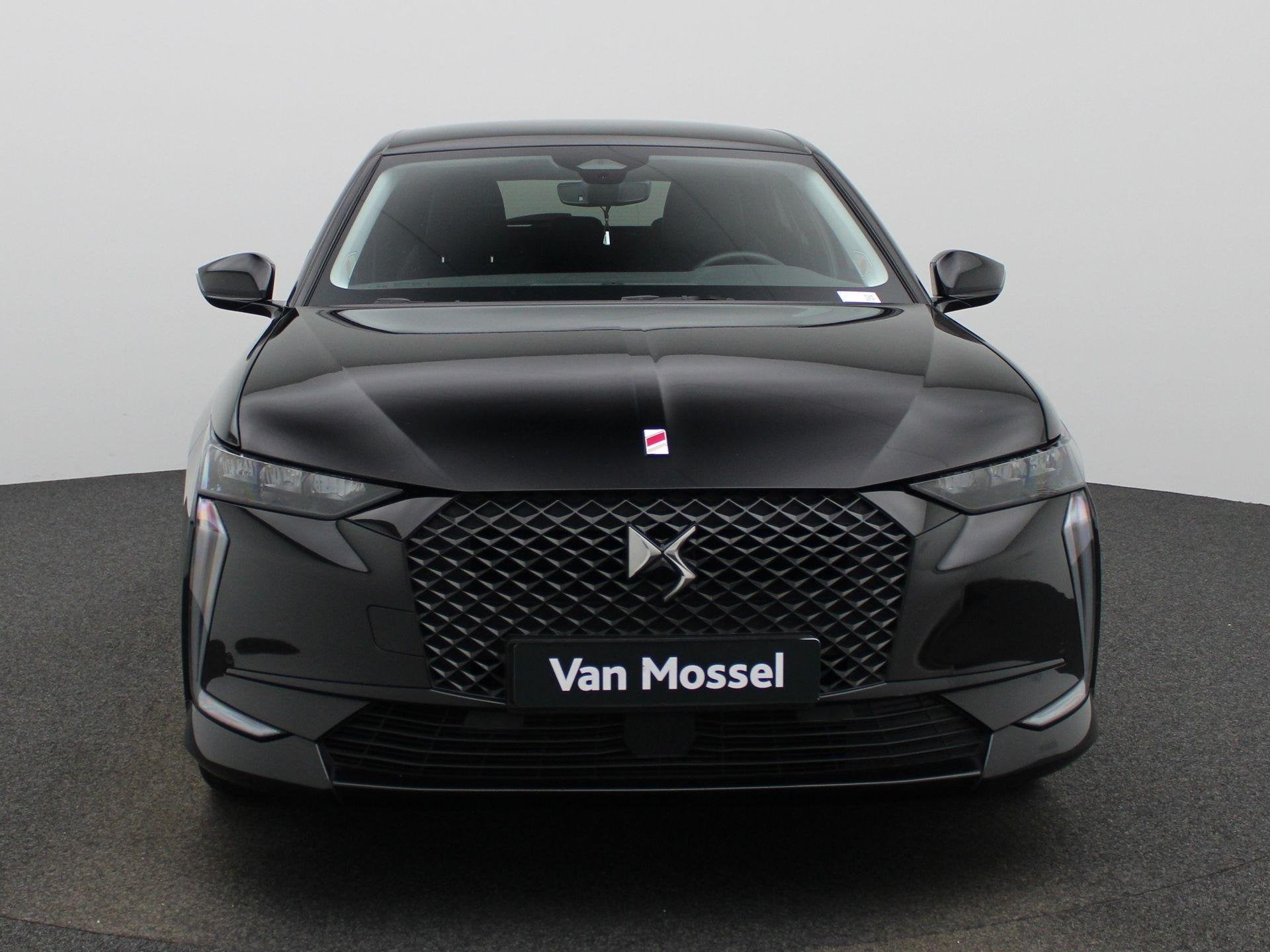 DS DS 4 PureTech 130 Auto Performance Line Zetel -en stuurwi, Auto's, DS, Stof, Gebruikt, 5 zetels, 131 pk