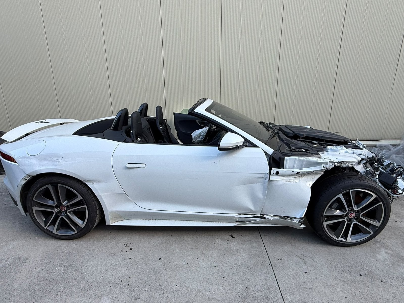 Jaguar F-TYPE BJ23 cabrio 2.0 p300 R-dynamic, Auto's, F-type, Cabriolet, Particulier, Te koop
