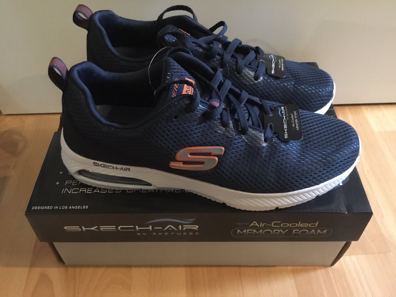 Sketchers maat 42 - nieuw, Vêtements | Hommes, Chaussures, Neuf, Enlèvement ou Envoi, Chaussures de sport, Bleu