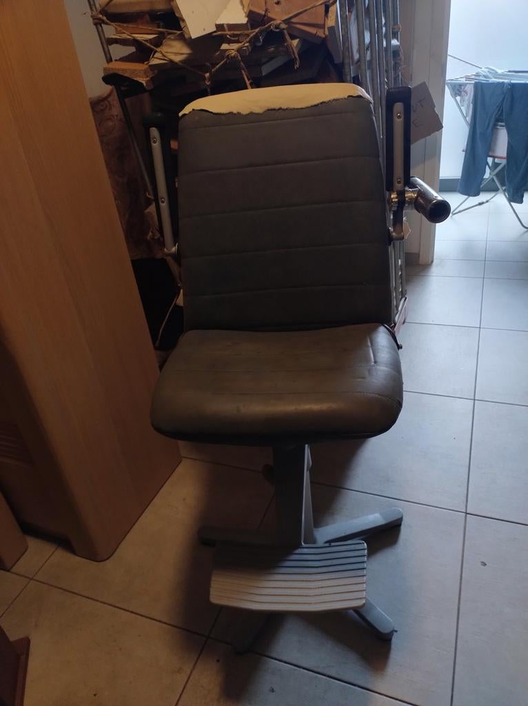 Boot Stoell Nog In Goede Staat . 50 Euro .Met Vislijn Houder, Watersport en Boten, Kajuitzeilboten en Zeiljachten, Ophalen