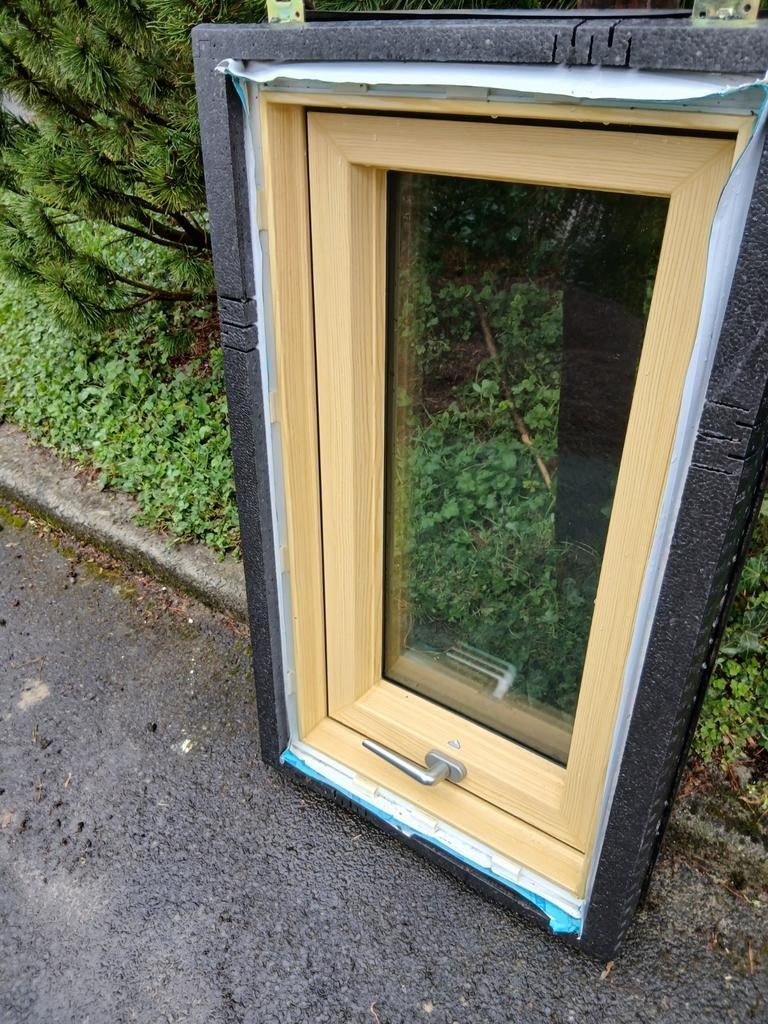 Velux, Enlèvement, Lucarne