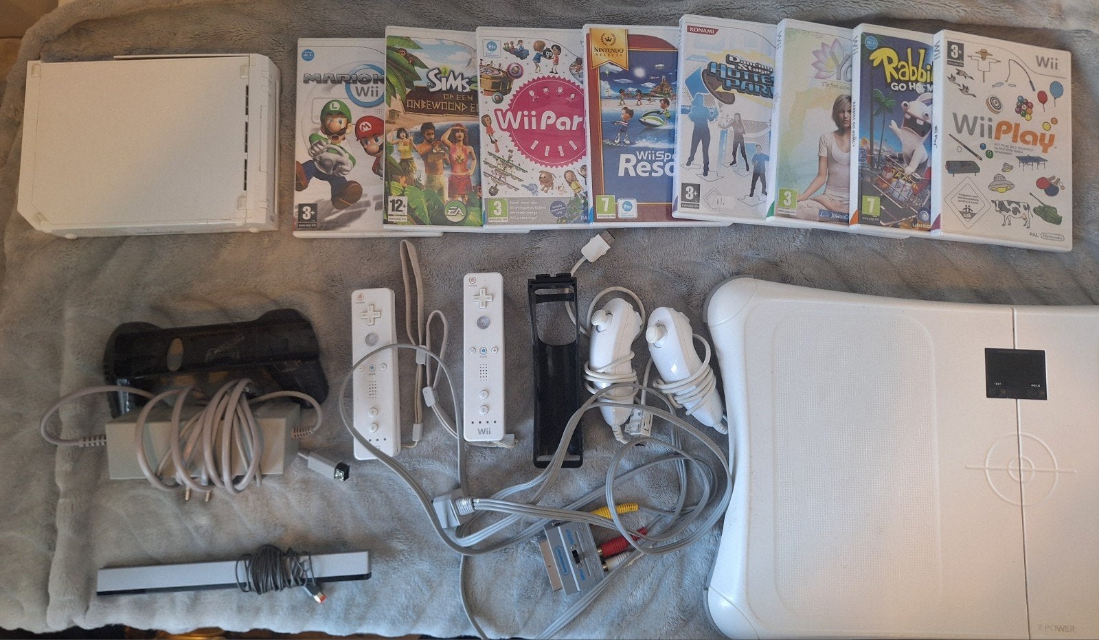 Wii, met 8 spelletjes, balance board en dansmat, Games en Spelcomputers, Ophalen