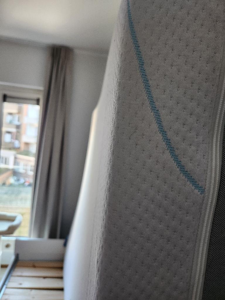 Matelas MLine 160x200, Matelas, Comme neuf, Enlèvement, 200 cm