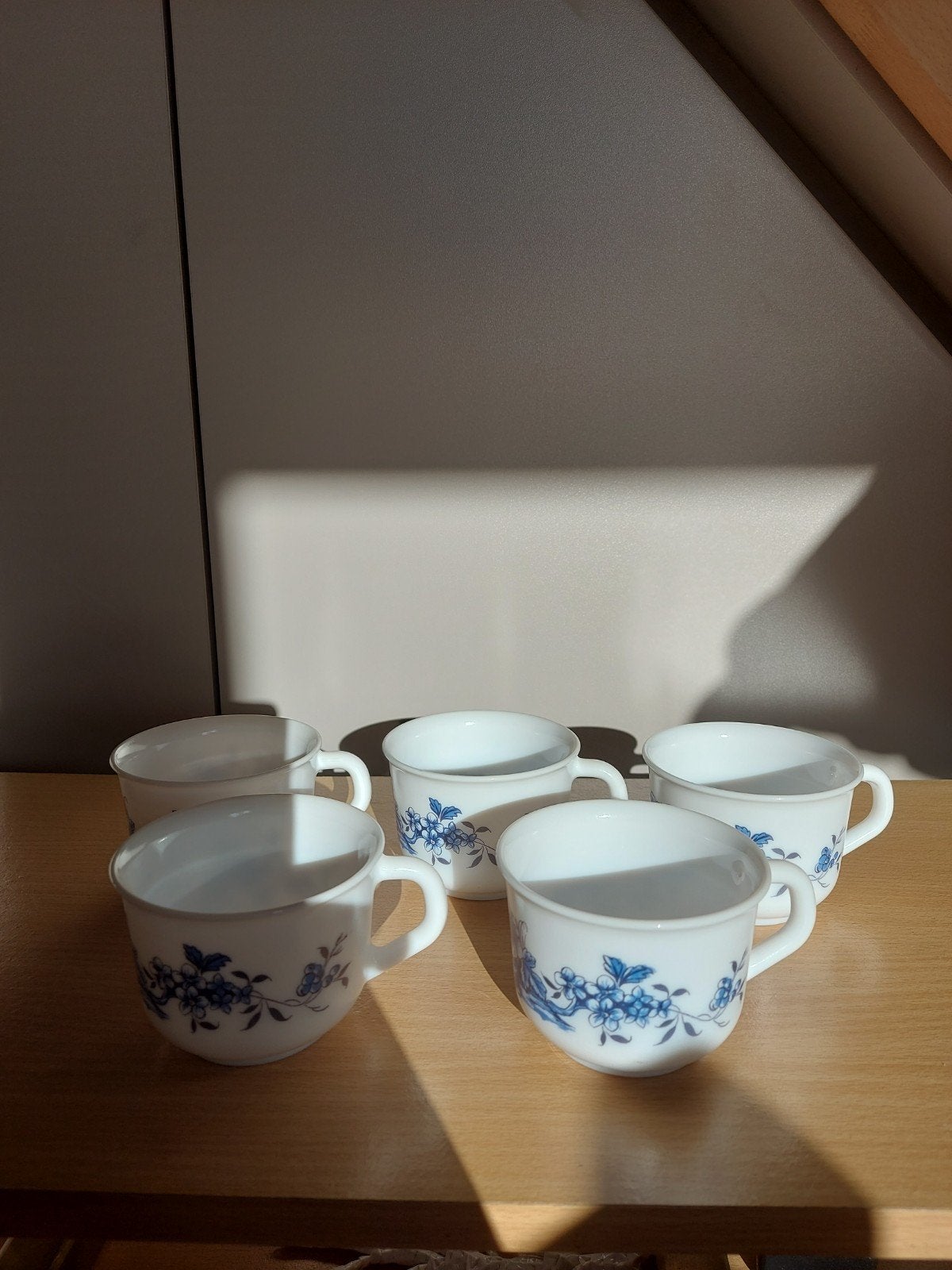 tasses en arcopal, Enlèvement ou Envoi