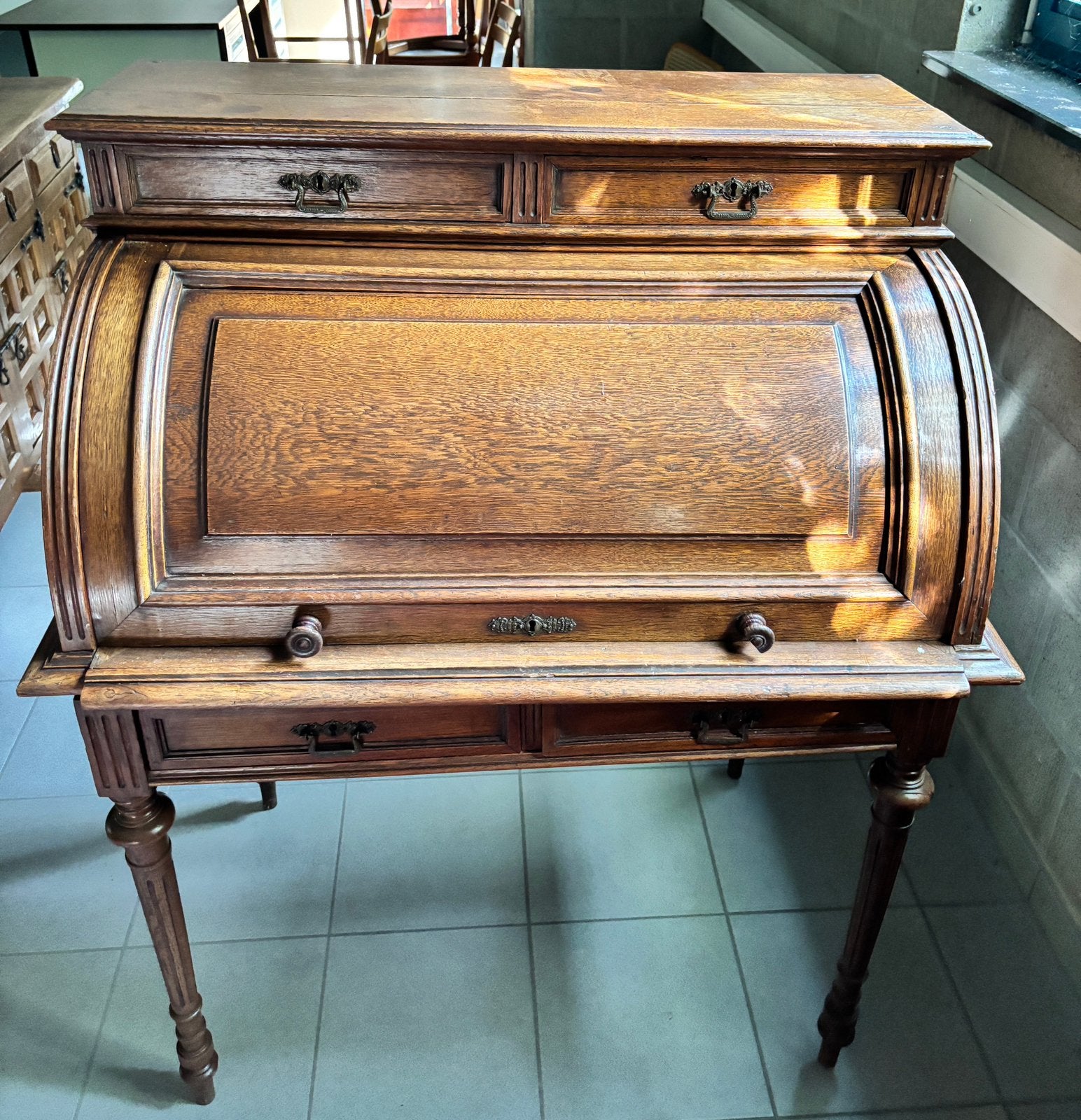 Antiek eiken cilinderbureau / rolbureau met laden, Enlèvement, Utilisé