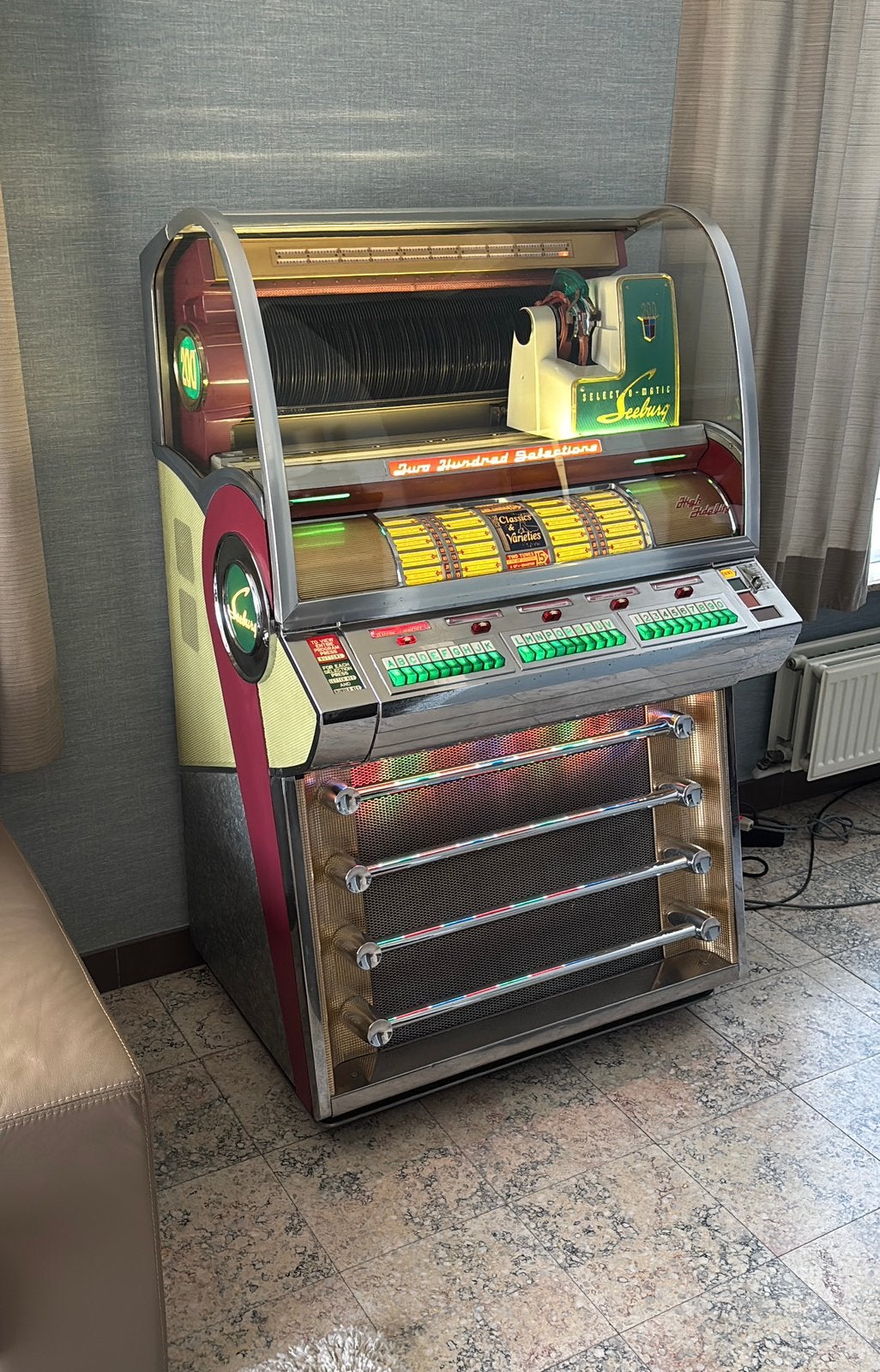 Seeburg V200, Enlèvement, Comme neuf, Seeburg