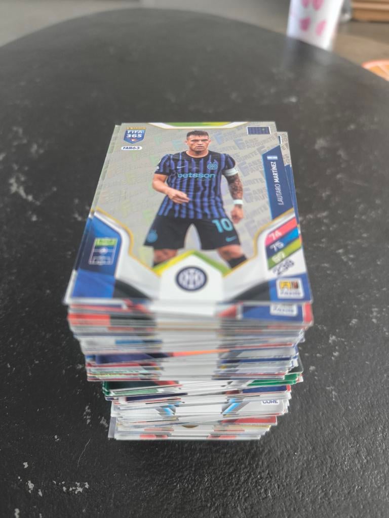 Kaarten Panini Fifa 365, Enlèvement