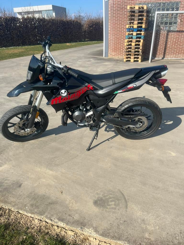Malaguti XSM 50, Fietsen en Brommers, 6 versnellingen, 49 cc, Zo goed als nieuw, Ophalen