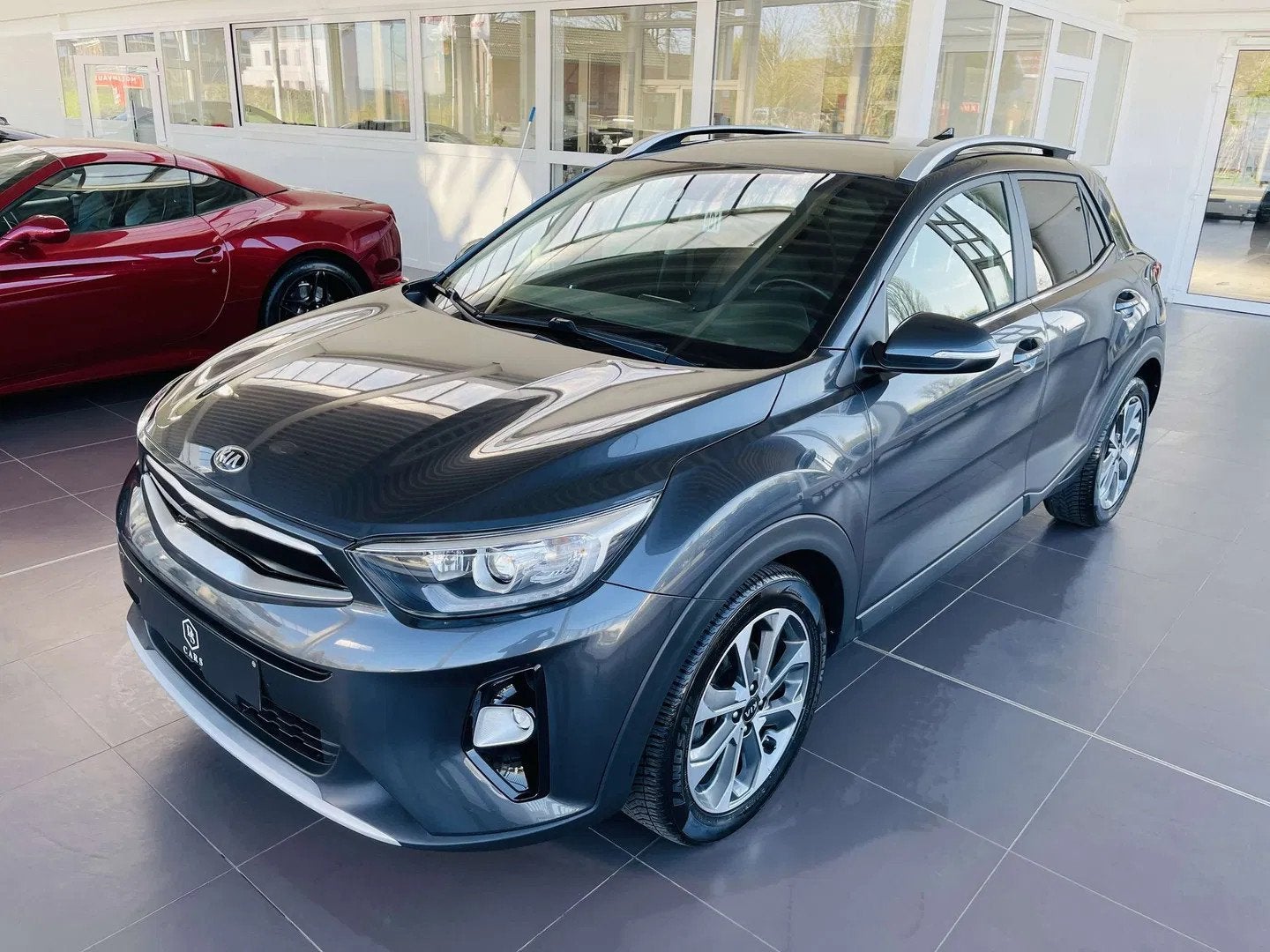 Kia Stonic 1.0i * GARANTIE + CUIR + GPS + BTE AUTO *, Autos, Kia, Cuir, Argent ou Gris, Achat, 998 cm³
