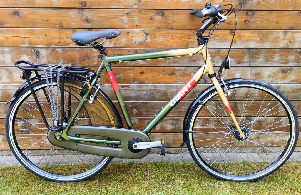 Giant city 7v, naafdynamo, aluminium frame nwprijs 799€, Fietsen en Brommers, 57 tot 61 cm, Ophalen, Giant, Versnellingen