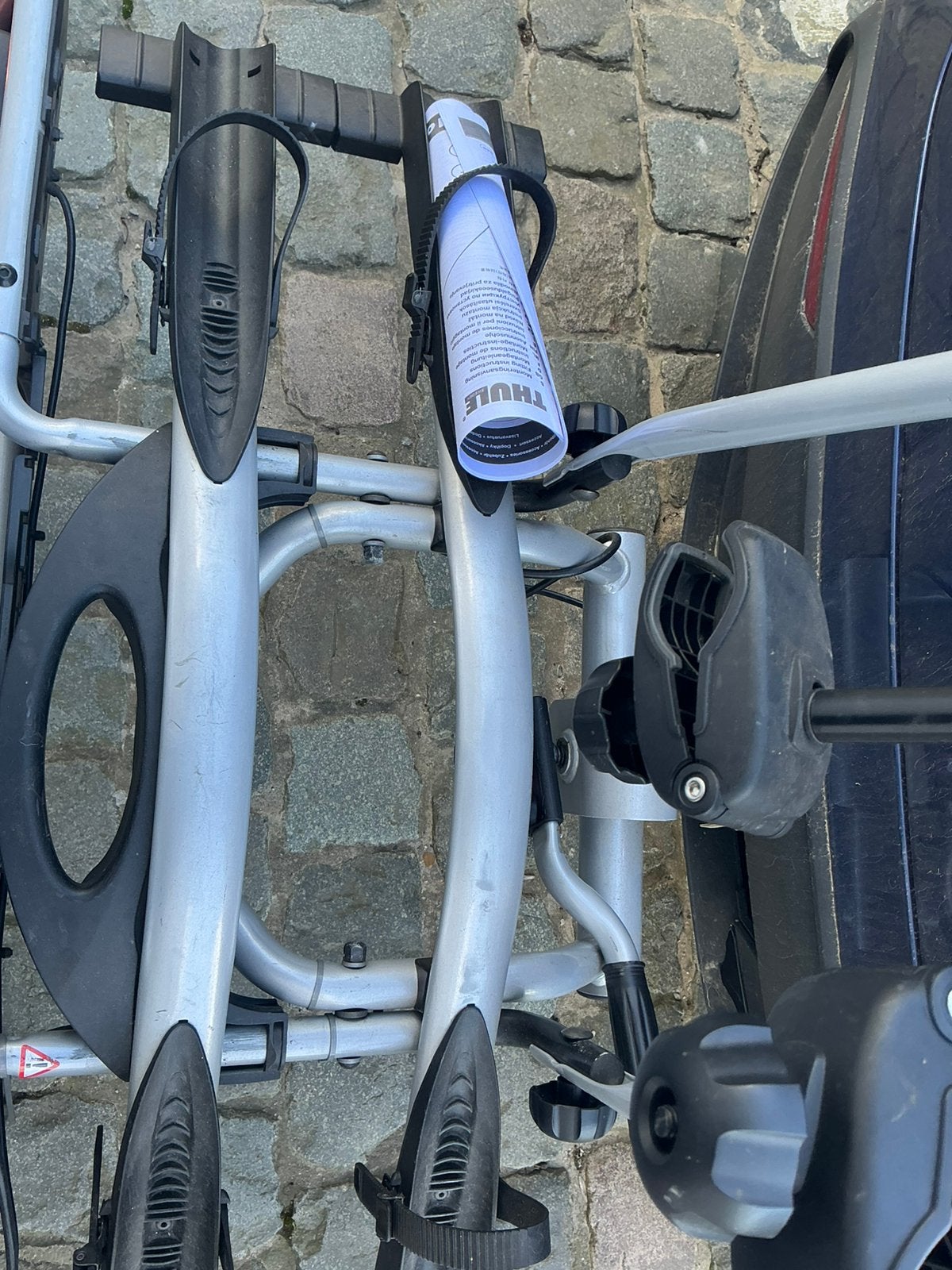 Porte-vélos Thule, Support d'attelage, 2 vélos, Pneus larges, Enlèvement