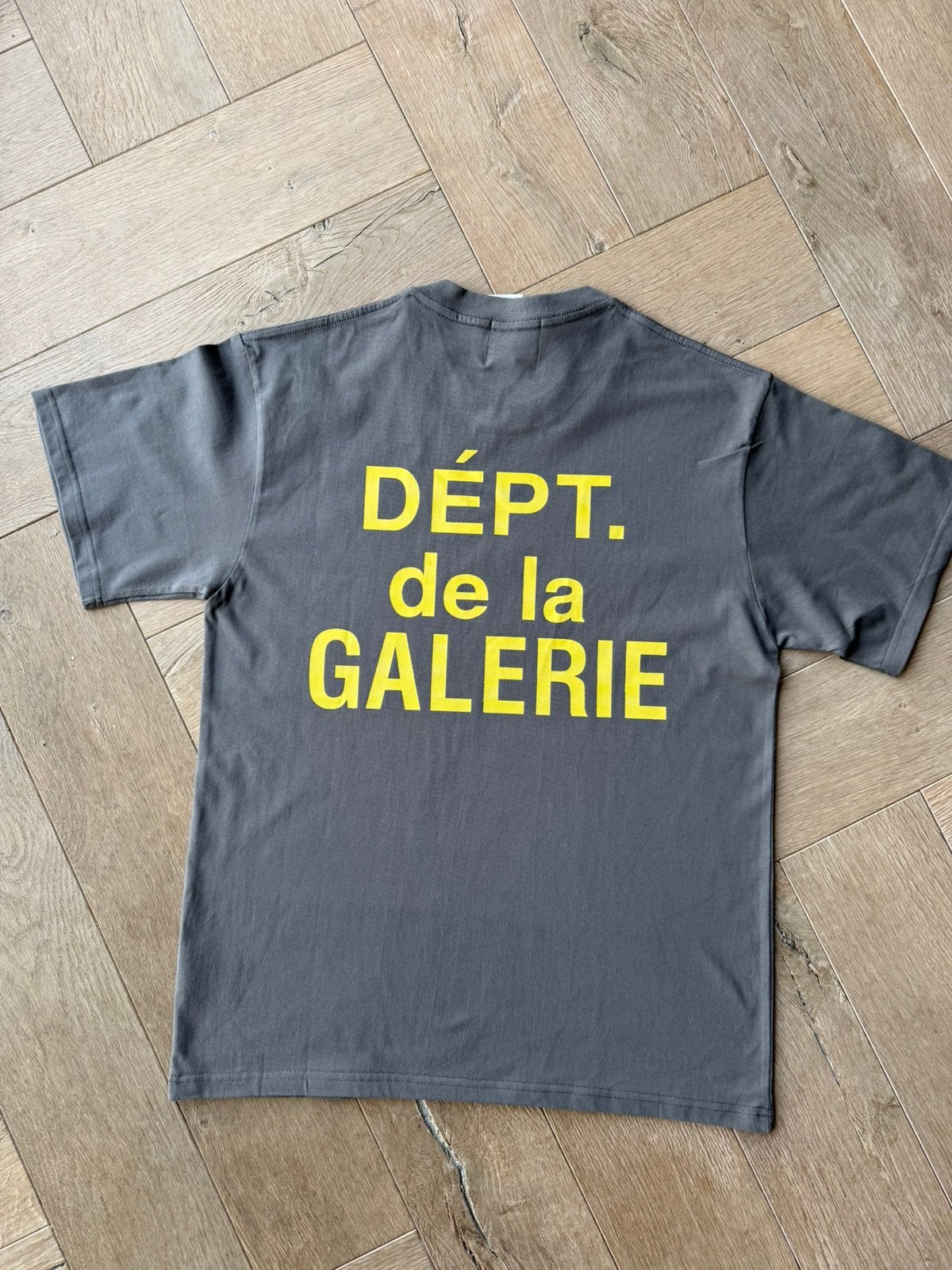 Dept de la Galerie shirt grijs/geel, Ophalen of Verzenden, Nieuw, Maat 48/50 (M), Grijs