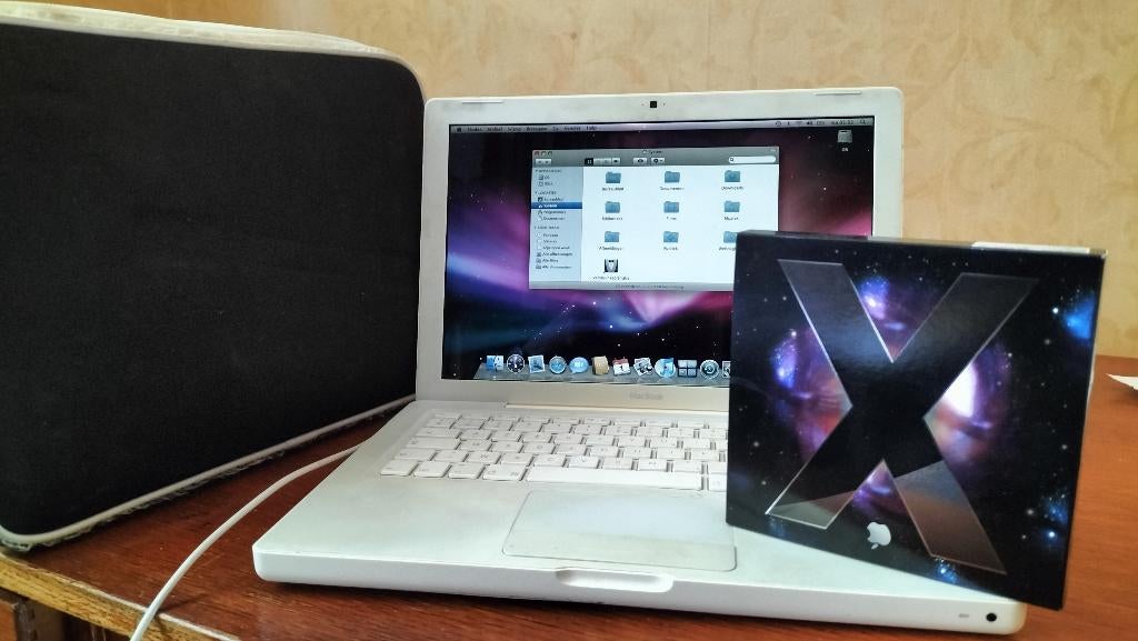 Vintage MacBook 13 inch, 256 GB, 13 pouces, Utilisé, Azerty
