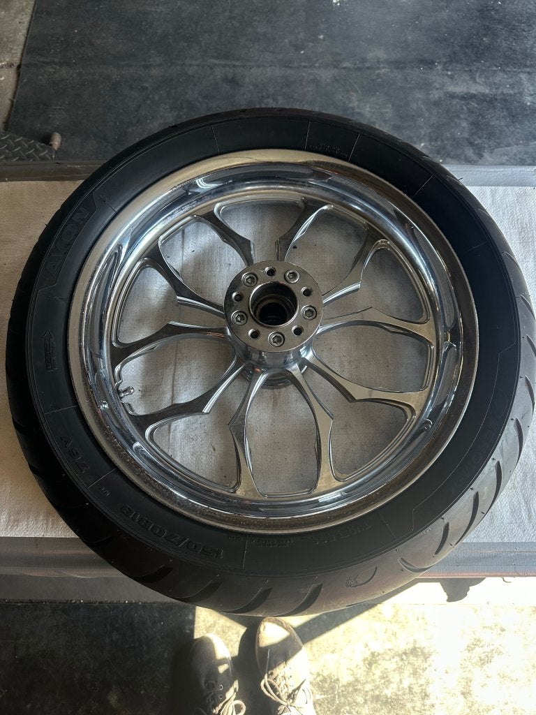 Wiel 18 inch, Motoren, Niet ingevuld, Gebruikt, Niet ingevuld, Ophalen of Verzenden
