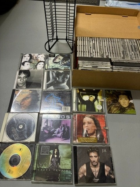 CD met standaard, Ophalen, Gebruikt