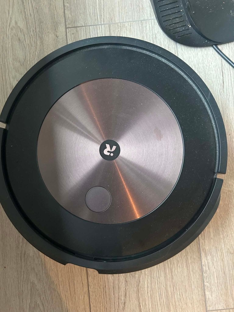 Robot aspirateur et laveur Roomba Combo j5+, IRobot, Réservoir, Contrôlable via application, Comme neuf