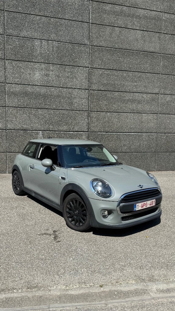MINI One 1.5 benzine 102 pk | 2018, Auto's, Mini, Voorwielaandrijving, Stof, 124 g/km, Particulier