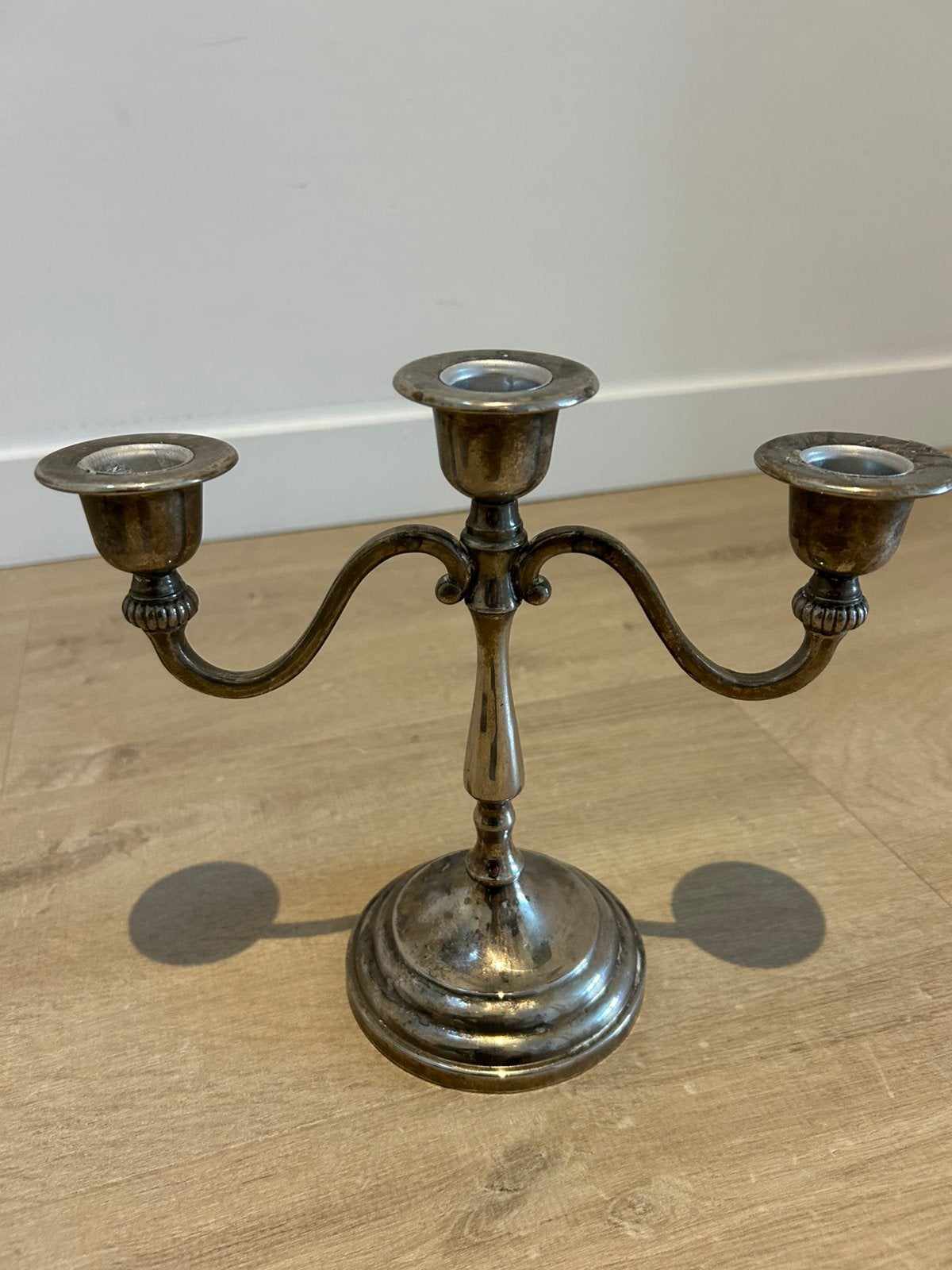 Elegante vintage 3-armige verzilverde kandelaar, Antiek en Kunst, Ophalen, Zilver