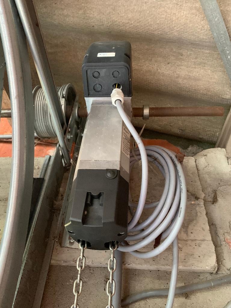 industriele poortmotor, Ophalen, Gebruikt, Elektromotor