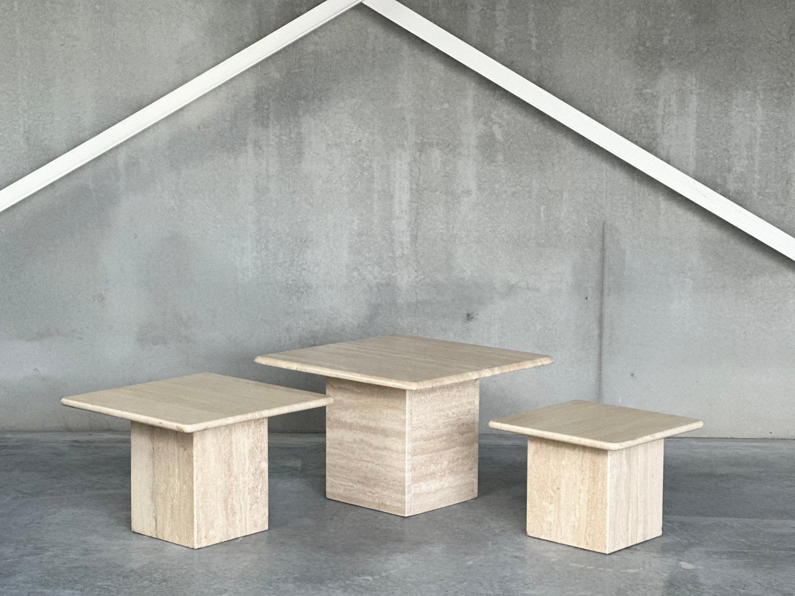 Vintage travertine coffeetable’s, Enlèvement