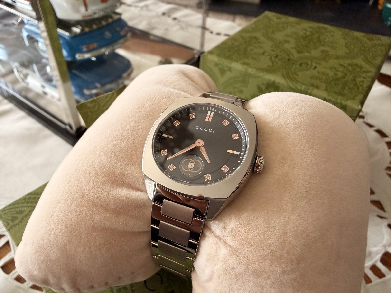 Horloge Gucci YA142513 Interlocking (nieuwprijs €1.950), Ophalen, Zo goed als nieuw