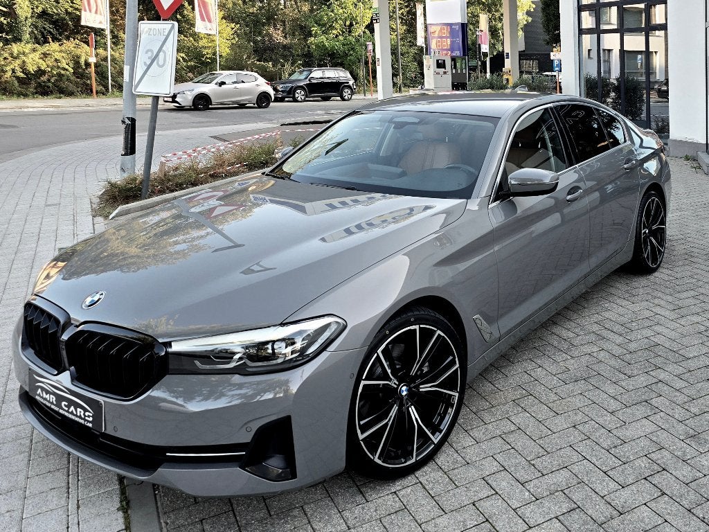 518DA 2.0 Exclusive BMW Color-Camera-Ambiance-Leder-Virtual, Argent ou Gris, Entreprise, Garantie prolongée, Entretenue par le concessionnaire