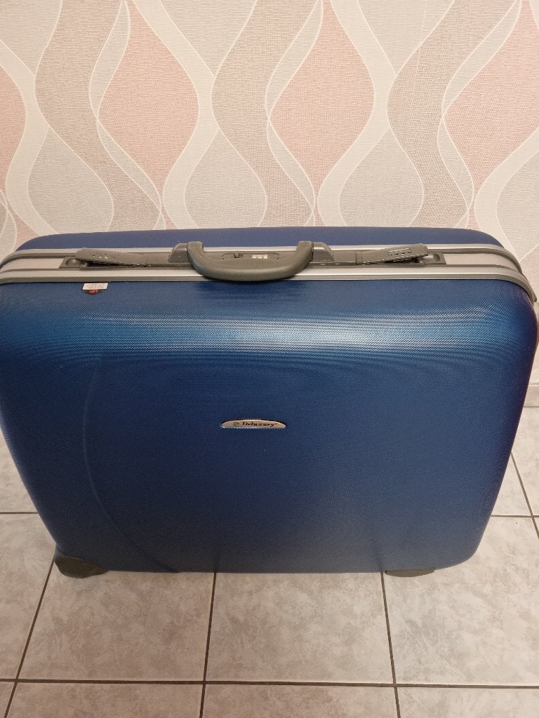 Blauwe grote reiskoffer, Ophalen, Gebruikt, Wieltjes