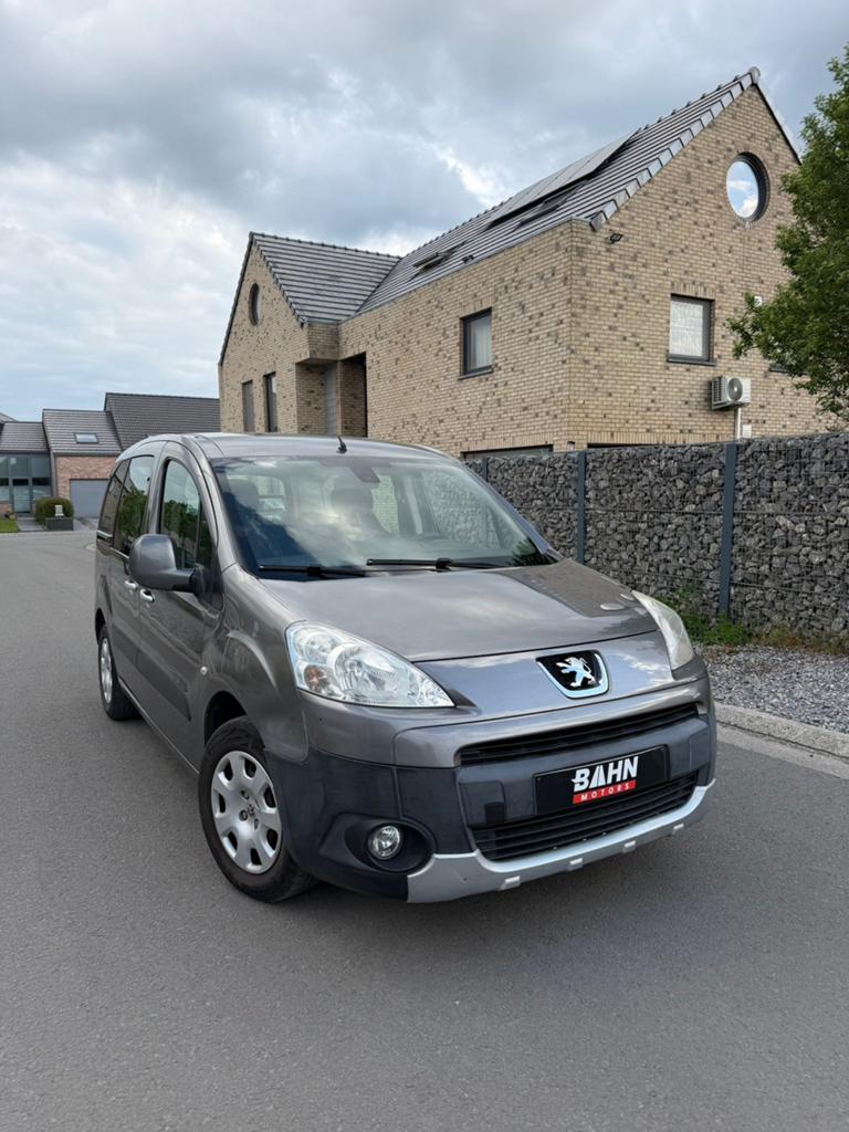 Peugeot partner 1.6 HDI, Euro 5, Bedrijf, 5 deurs, Zilver of Grijs