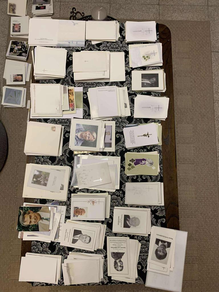 Groot lot doodsprentjes, Verzamelen, Bidprentjes en Rouwkaarten, Ophalen