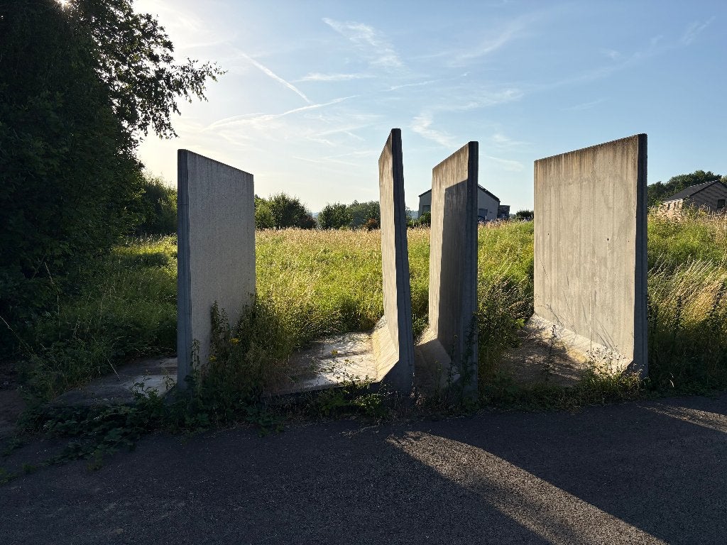 7 L-elementen beton BX—Béton de la Lomme—Nooit geïnstalleerd, Tuin en Terras, Ophalen, 200 cm of meer, Zo goed als nieuw, 50 cm of meer