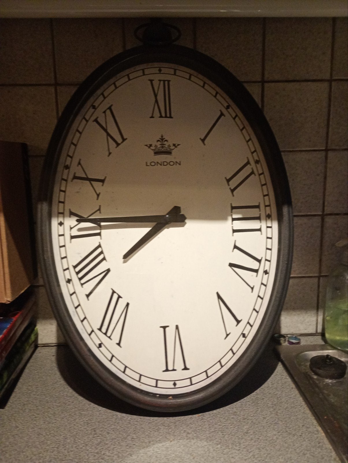 Ovale vintage wandklok / stationsklok "London" (Zakhorloge m, Ophalen, Wandklok, Werkt op batterijen, Industrieel