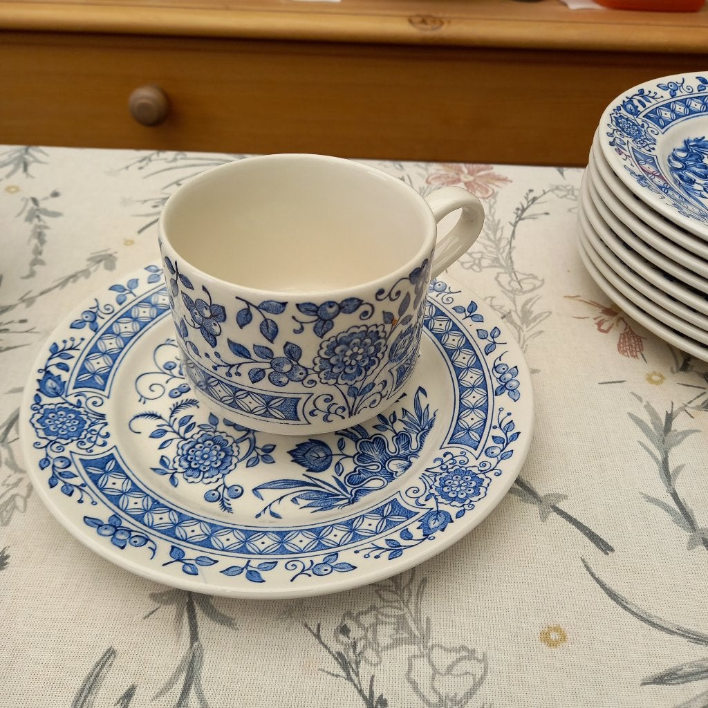 tassen en borden, Ophalen, Gebruikt, Bord(en)