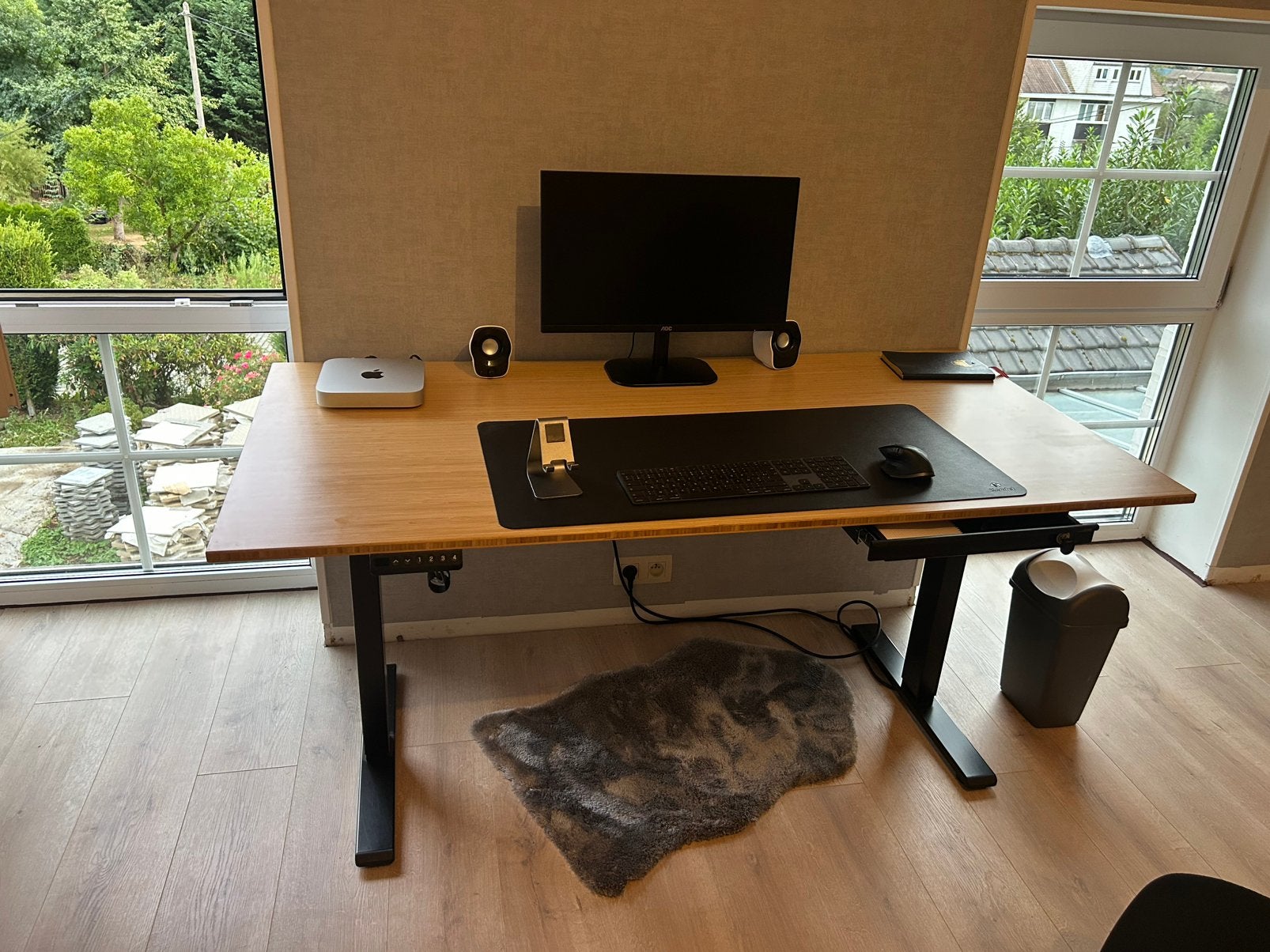 Bureau Assis-debour, Ophalen, Elektrisch, Zo goed als nieuw