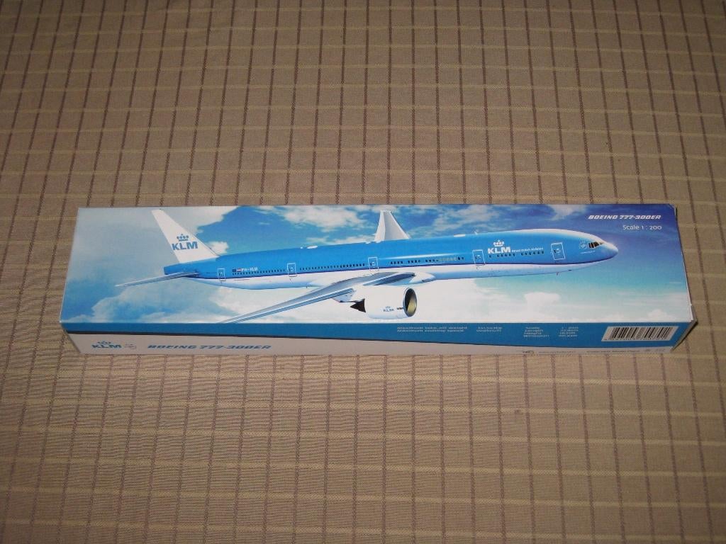 Schaalmodel 1:200  KLM Boeing 777-300, Verzamelen, Ophalen, Schaalmodel