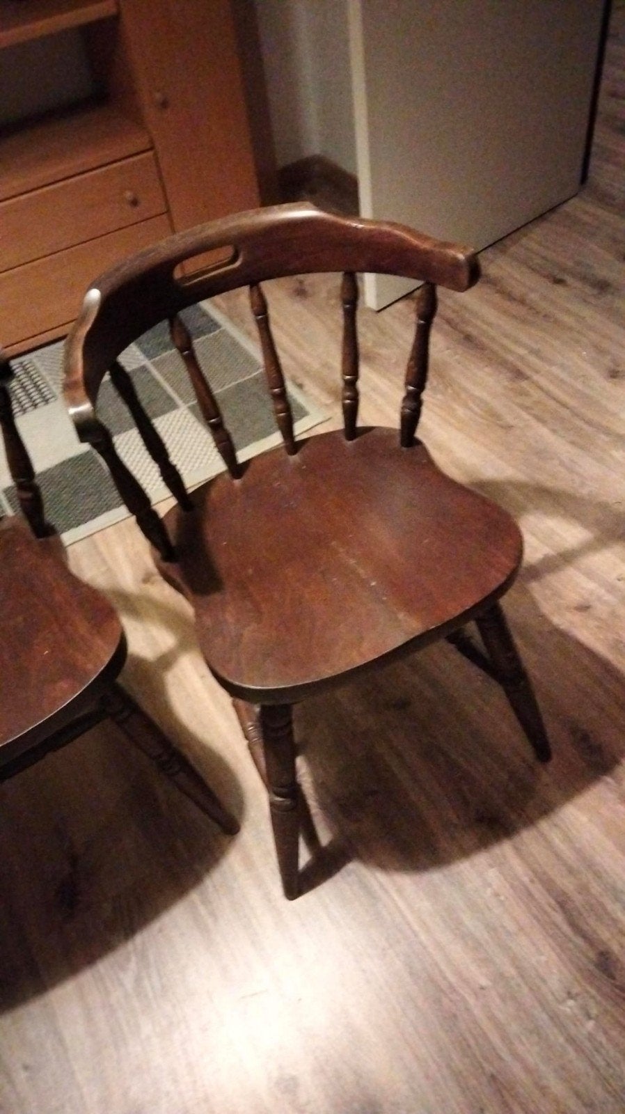 eiken stoelen plus tafel, Enlèvement