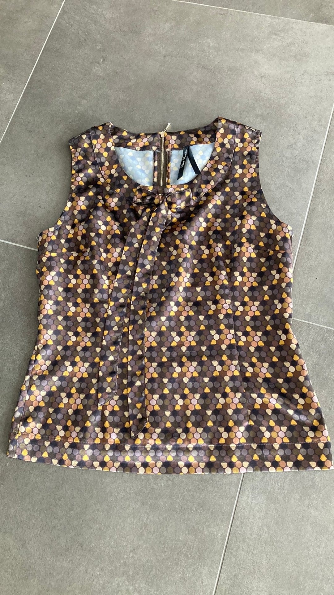 Topje four roses mt 38 nieuwstaat, Kleding | Dames, Topjes, Ophalen of Verzenden, Zo goed als nieuw, Maat 38/40 (M), Zonder mouw