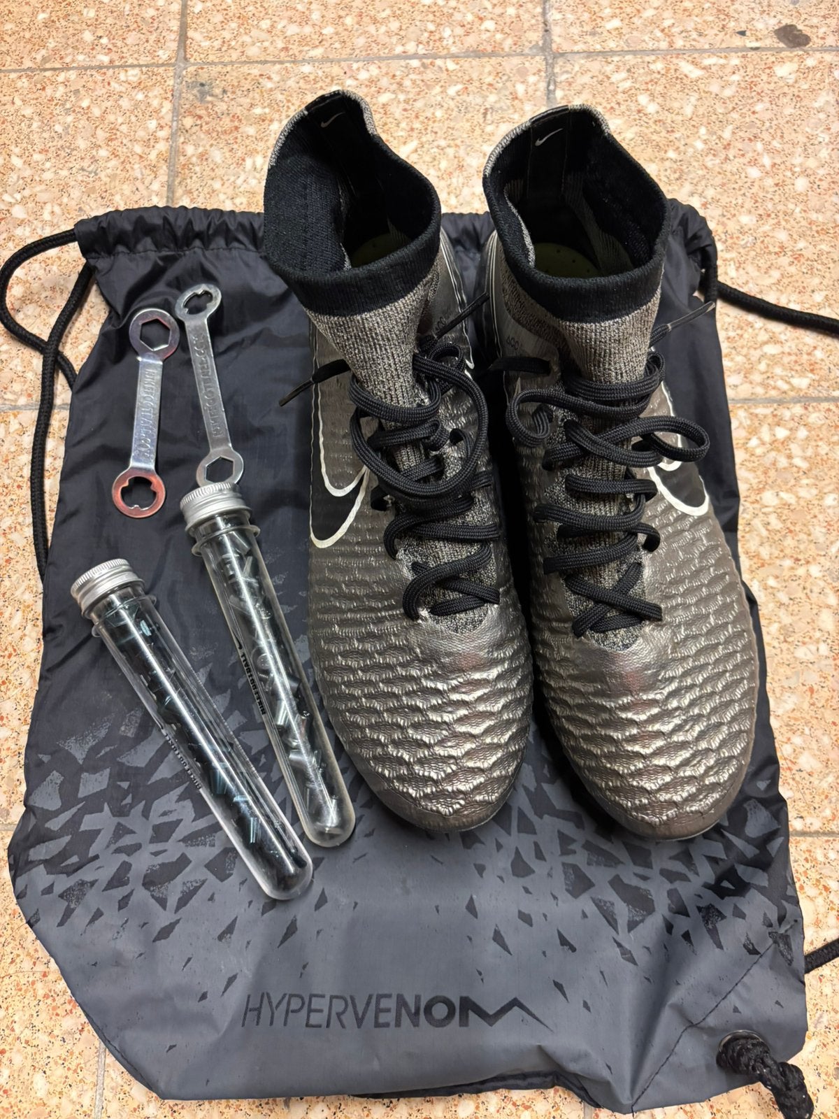Nike Magista mix studs M 42 (Nieuw), Ophalen, Zo goed als nieuw, Set