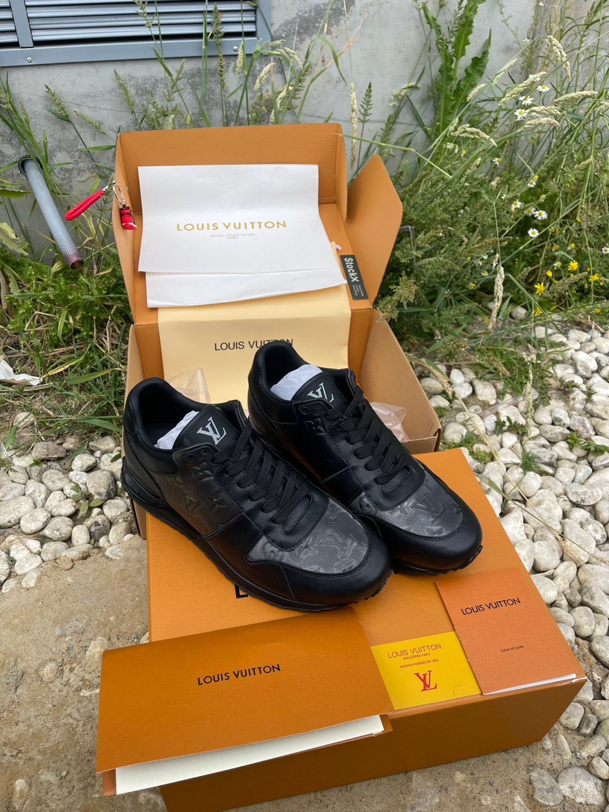 Louis Vuitton, Enlèvement ou Envoi, Comme neuf, Baskets