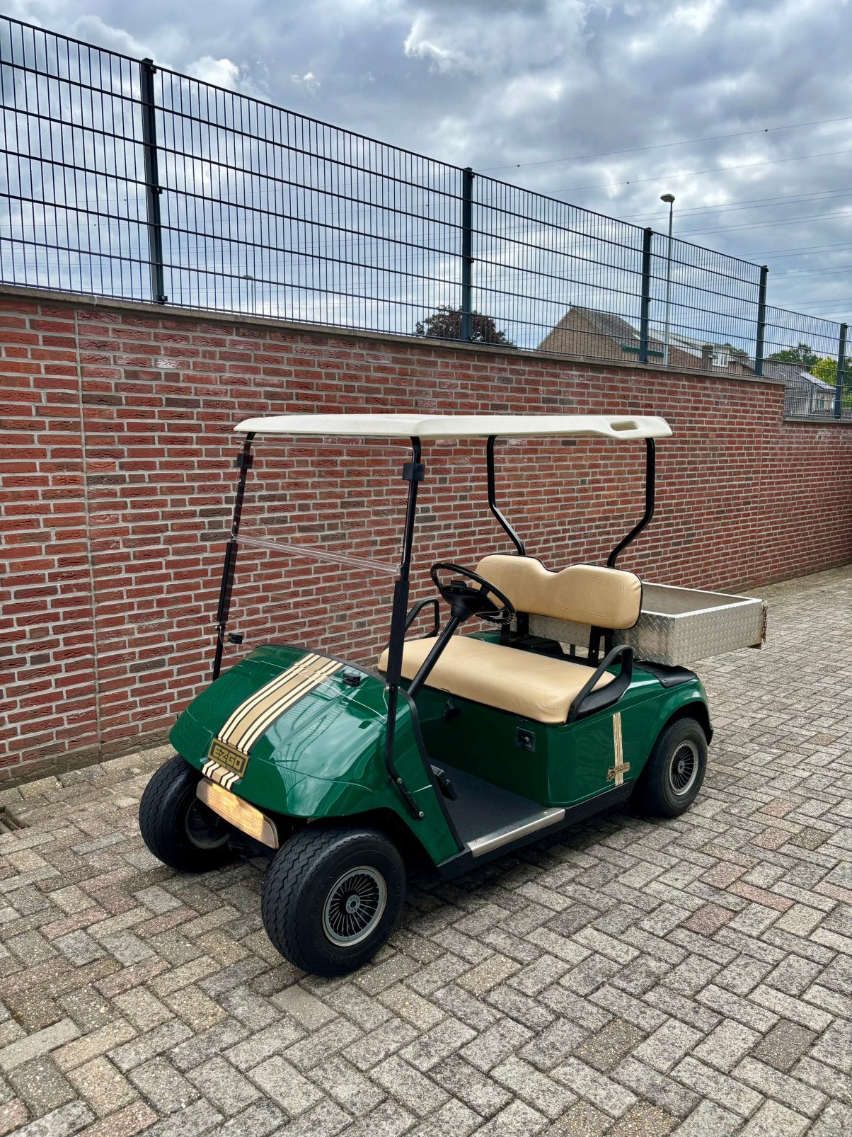 Belle voiturette de golf Ezgo à essence avec boîte travail, Enlèvement ou Envoi, Comme neuf, Voiturette de golf