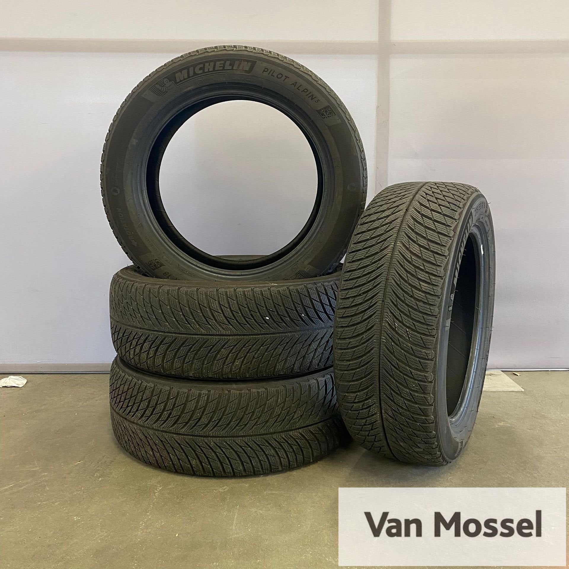 Michelin Pilot Alpin 5 215/55/R18 99V, Auto-onderdelen, Banden en Velgen, 18 inch, -, -, Band(en)