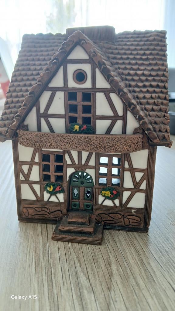 Chalet miniature pour allumer un chauffe-plat dans les lieux, Enlèvement ou Envoi, Comme neuf