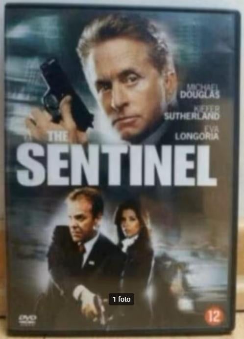 DVD The sentinel - met Michael Douglas, Vanaf 12 jaar, Ophalen of Verzenden, Zo goed als nieuw, Actiethriller
